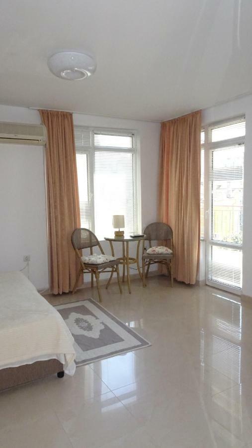 Apartament Bogoridi Burgas Extérieur photo